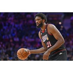 El físico más delgado de Joel Embiid desde su llegada a la NBA El físico más delgado de Joel Embiid desde su llegada a la NBA